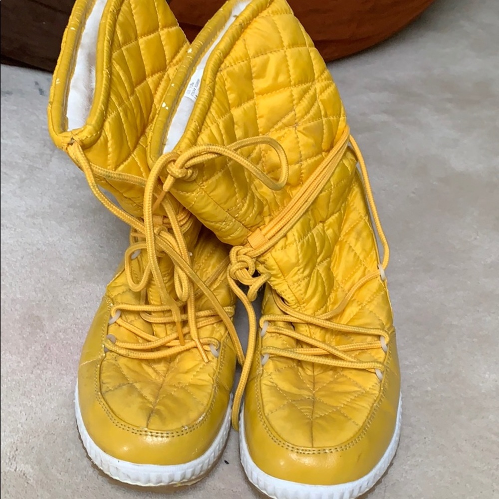 Tommy girl winter boots